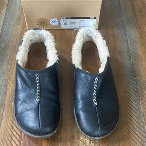 Women’s Ugg Bettey Clog Shoe Black Leather 10 Slip On Size